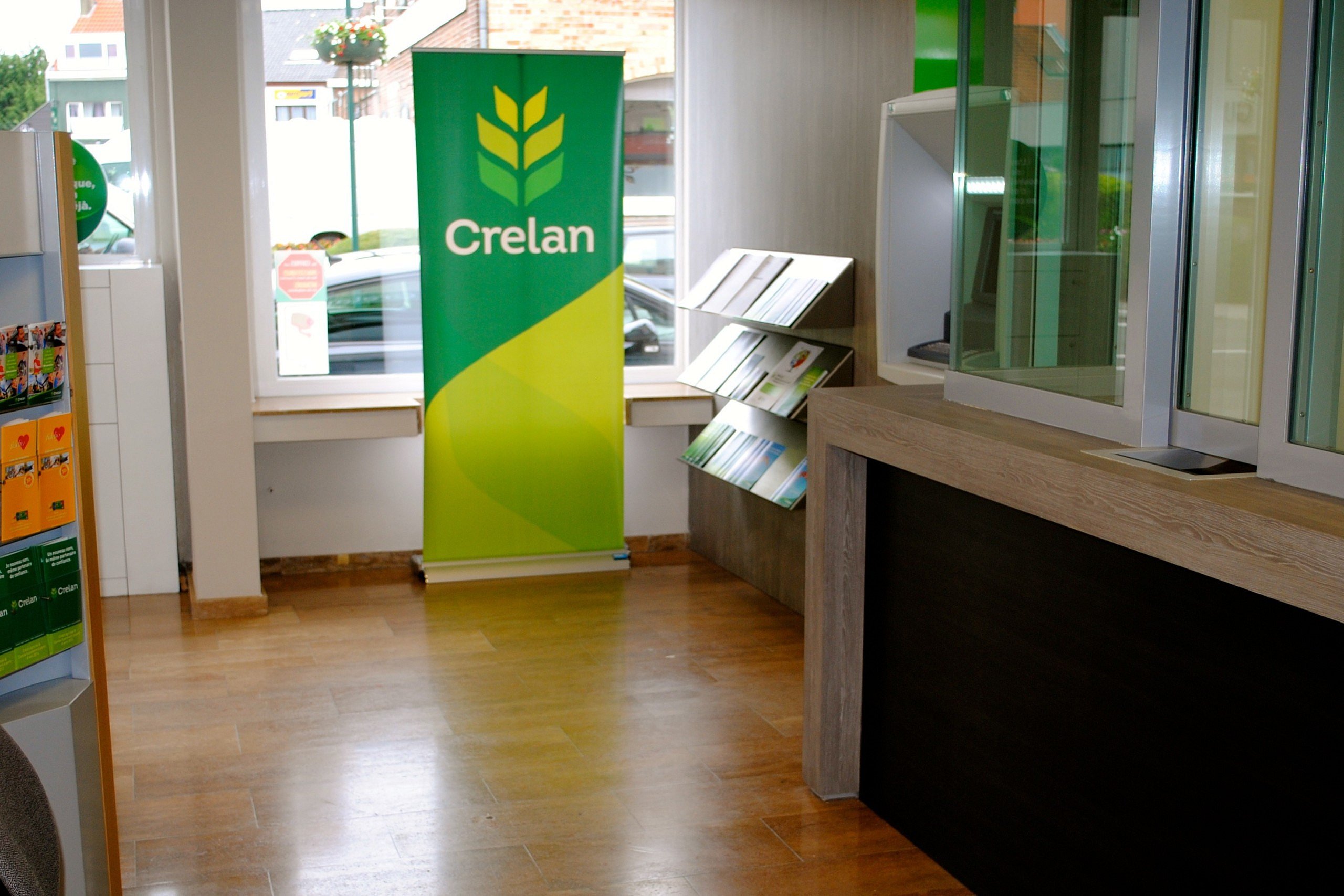 Crelan Groep neemt AXA Bank Belgium over en draagt Crelan Insurance