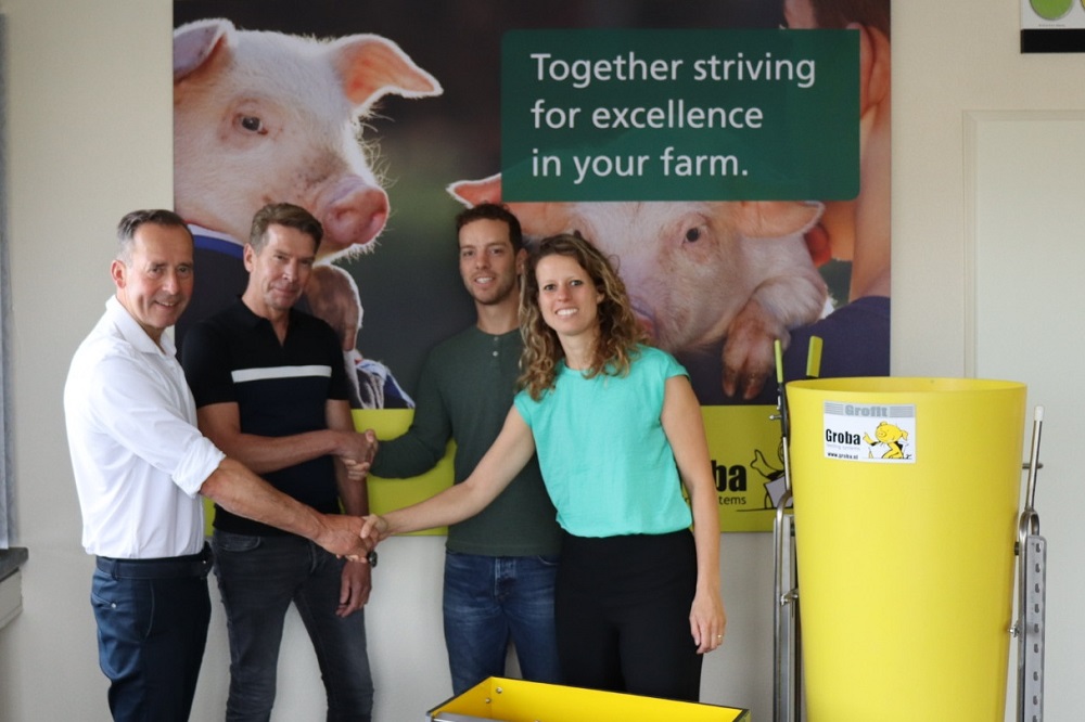 Boekhorst neemt Groba voedersystemen over
